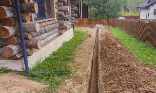 Ручная копка траншей в Новоалтайске - цена от 930 руб. - 2Землекопа-Нвл